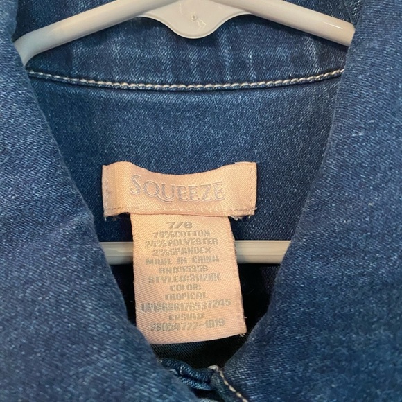 Girls Size 7/8 Squeeze Dark Wash Snap ClosureJean Jacket - Picture 4 of 8